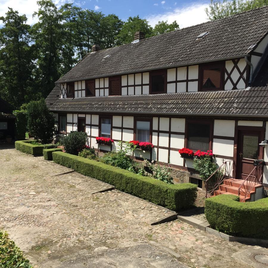 Engels Hof Wolfsburg Exteriör bild